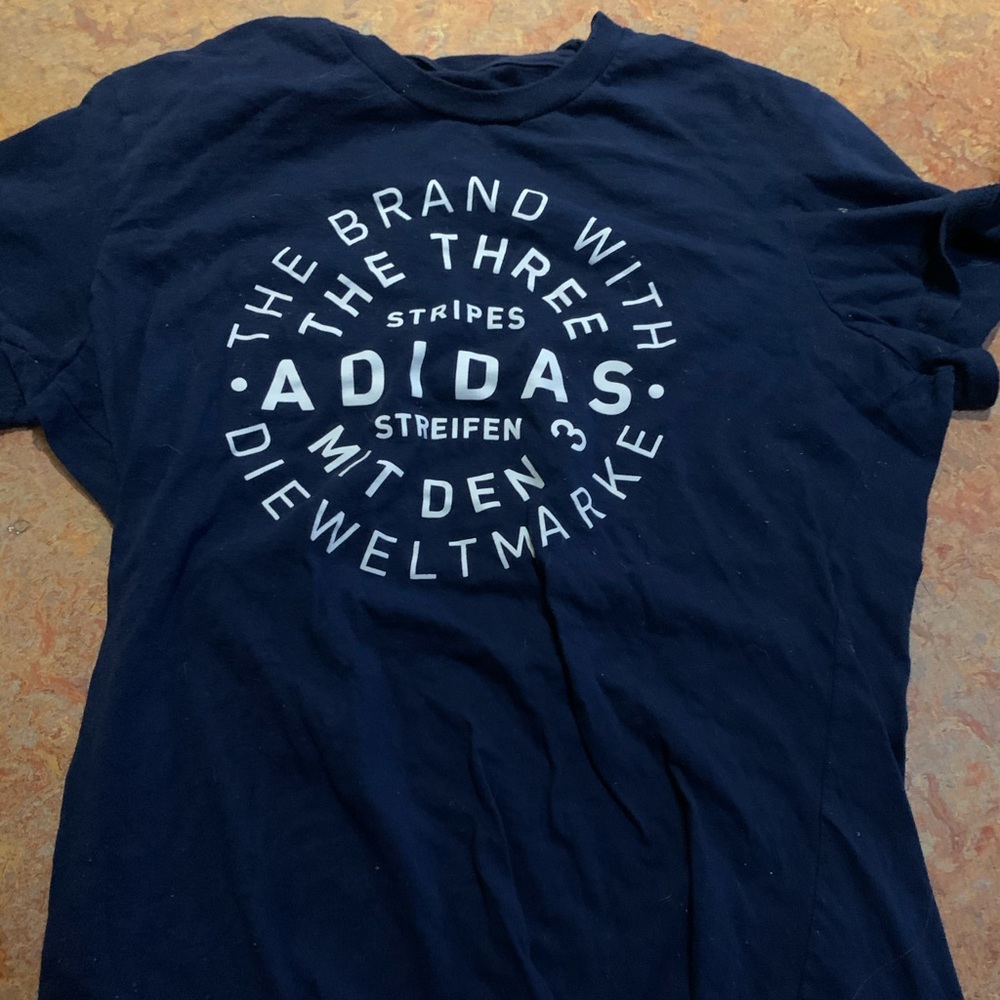 Adidas T-shirt